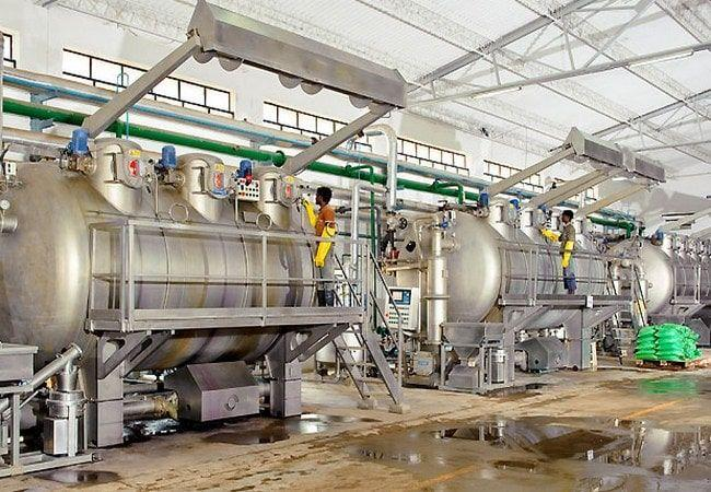 Quality processing plant with stainless steel tanks